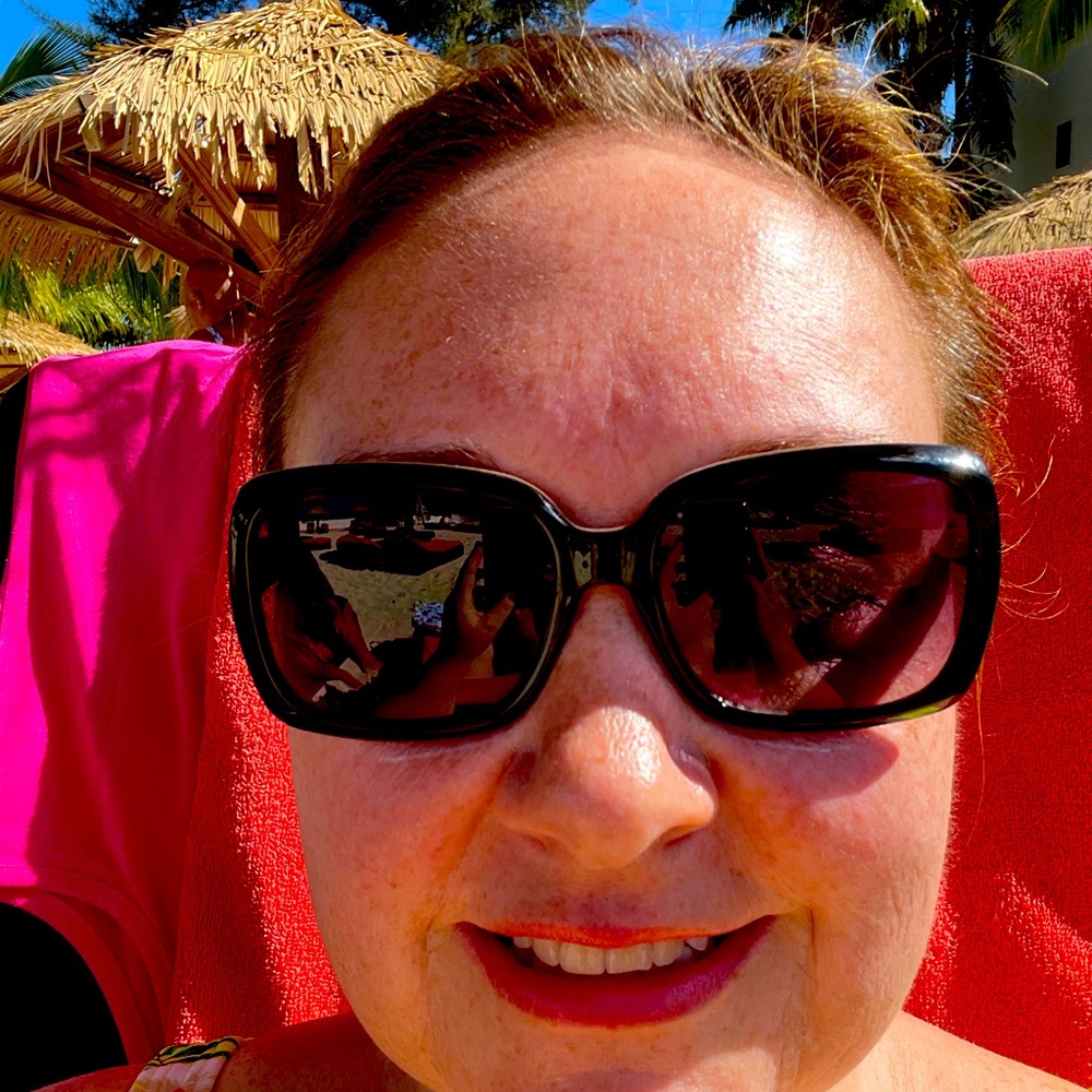 Meet your Posher, Melissa